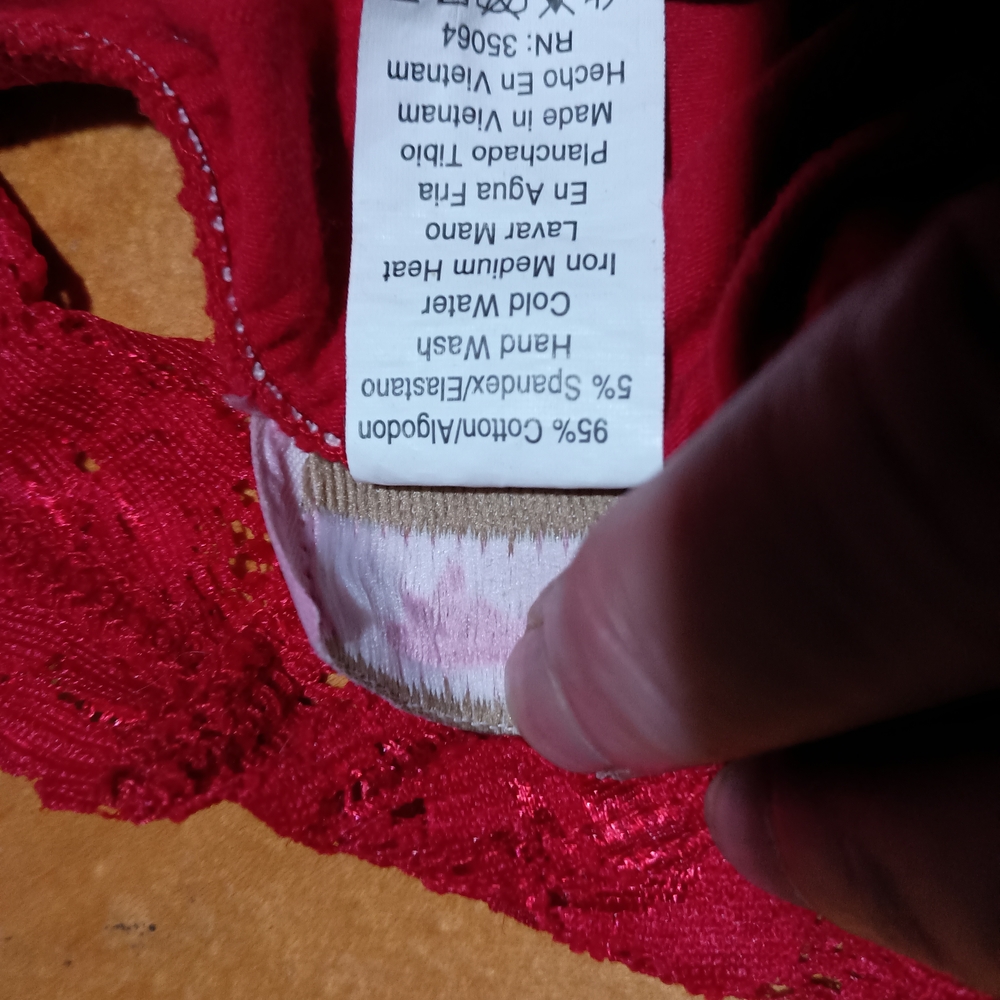 Sexy Red Lace Halter Top - Picture 9 of 10